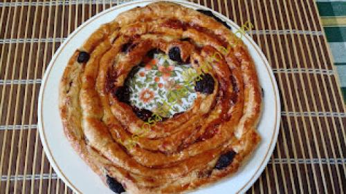 Rosca de Hojaldre relleno Rosca de Hojaldre relleno